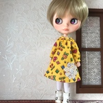 ジュエリー柄ワンピ 黄色 ブライスサイズ