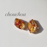 薔薇の花びらと金箔で♡ダイヤモンド型レジンピアス