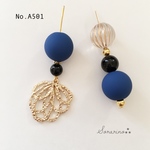 No.A501 限定品 ❁⃘ フラワー × ブルー アシンメトリーピアス / イヤリング
