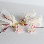 桜満開のタッセルピアス