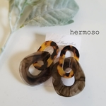 グレー変形リング×レオパード　アクリル　大ぶりピアス/イヤリング　