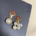 ハンド×パールピアス/イヤリング