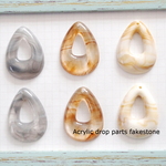 New！１２個★アクリルパーツ　しずく　フェイクストーン　Fakestone