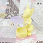 ボストンテリア（犬）ピアスホルダー（イエロー）