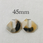 importアクリル幾何学プレートピアス ベージュ 1ペア