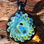 boroccus オパール入り 立体幾何学模様 ボロシリケイトガラス ペンダント