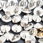 【各30個セット】＊ピラミッドスタッズ 留め具セット 10mm＊【シルバー】