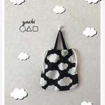 布入荷できました❗️❗️持ち手付き 大きめ☁︎雲 もくもく モノトーン巾着袋☁︎上履き入れ、お着替え入れ