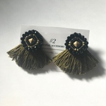 ガラスビーズ刺繍ピアス khaki
