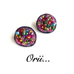 ビーズサークル小花柄刺繍ピアス