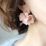 【期間限定価格】新色 old rose color flowe  フラワーピアス / イヤリング    ウェディング        フラワー    