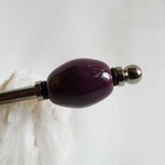 赤紫の長玉かんざし（黒軸）
