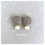 コットンパールつき  くるみボタンピアス【樹脂ピアス・イヤリング可】