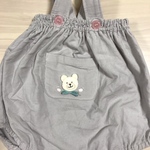 くまさんアップリケのロンパース