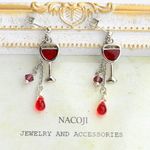 よっぱらいのピアス　滴る雫のワイングラス
