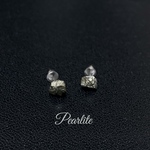 原石ピアス パイライト 