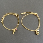 誕生石と猫鍵チャームのペアブレスレット【金属アレルギー対応】