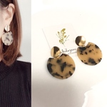 べっ甲ピアス  しまうま柄 おおぶりピアス