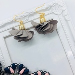フラワー タッセル ピアス ゴールド イヤリング