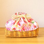 洗える♪保冷保温☆お弁当袋（いちご畑🍓）藤かご　ピンク