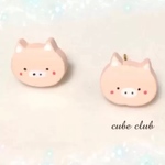 <再販>木でできたこぶたのピアス
