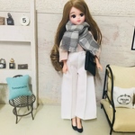 リカちゃん服❤︎ベージュピンクフレアトップス＆白タックワイドパンツ＆グレーチェック柄マフラーset