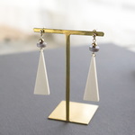 再販 White Triangle ピアス イヤリング 