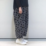 コーデュロイのドット模様のサーカスパンツ