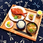 クーポンゲットで💪ミニチュア🐟金目鯛の煮付け定食