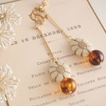 stick flowerピアス/イヤリング（maple）