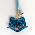  水引にゃんこ🐈ストラップ／キーホルダー（水色）