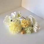 ピンポンマムと紫陽花の髪飾り  白