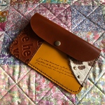 ＊sale＊ヌメ革&ハラコペタンコフラップポーチ マスタード&ホルスタイン