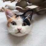 三毛猫ブローチ 羊毛フェルト