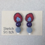 red×navy blue刺繍ピアス