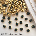 C25D　台座付きエメラルド(緑)6mm/40粒　台座ゴールド　台座付きストーン　高品質ガラス