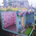 ピンクの花柄のお部屋 ミニチュア  ドールハウス  家具 キッチン リビング  部屋 カフェ 家   ガーデン庭    