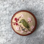 45mm木枠刺繍ブローチ