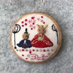 55mm木枠刺繍ブローチ