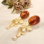 お花と淡水パールの耳飾り【イヤリング】