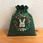 刺繍巾着ポーチ【うさぎ】みどり
