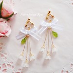 【再販】お花イヤリング/ピアス　～すずらんとリボン～　イヤリング/ピアス/花/すずらん/リボン/オーガンジー/白/透明感/ロング/ゆらゆら