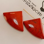 2pcs　レッドジャスパー　三角シェイプが楽しい ペンダントビーズ　34x44x6mm