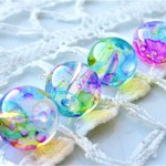 絵の具の水入れピンク水色系　チェコビーズ４個