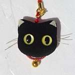 ちりめん根付け　ねこ  (黒猫) 