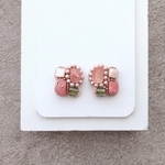 block (coral pink)ビーズ刺繍ピアス・イヤリング　