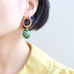 【 chimie vintage collection- 324 】ドイツヴィンテージドットGNと鼈甲リングのチタンピアス・樹脂ピアス