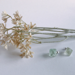 【再販】フローライト原石のピアス(green)