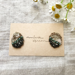 芽吹く春（刺繍とビーズのピアス/イヤリング）
