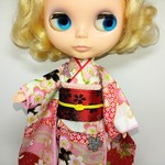 ブライス 着物 リカちゃん 着物 振袖 白 桜